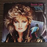 Bonnie Tyler Holding our for a hero 45